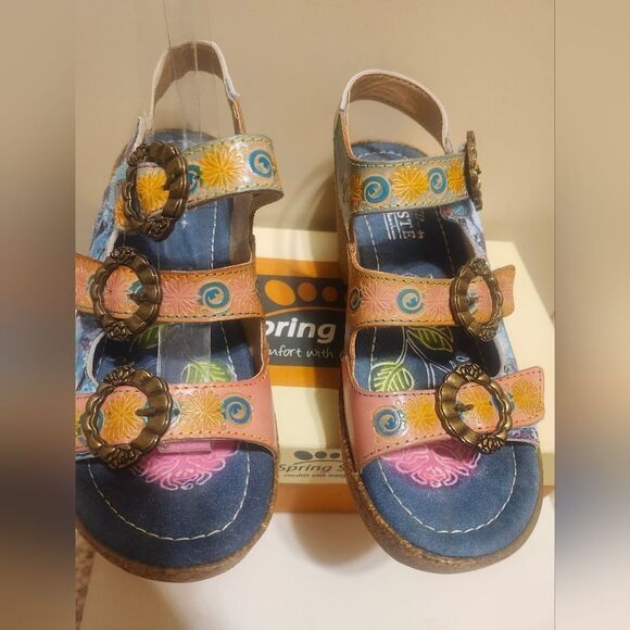 NIB L'Artiste Spring Step "Fillippa" Multi-Color Leather Sandals Sz.6 Ret.$160 - Picture 9 of 14